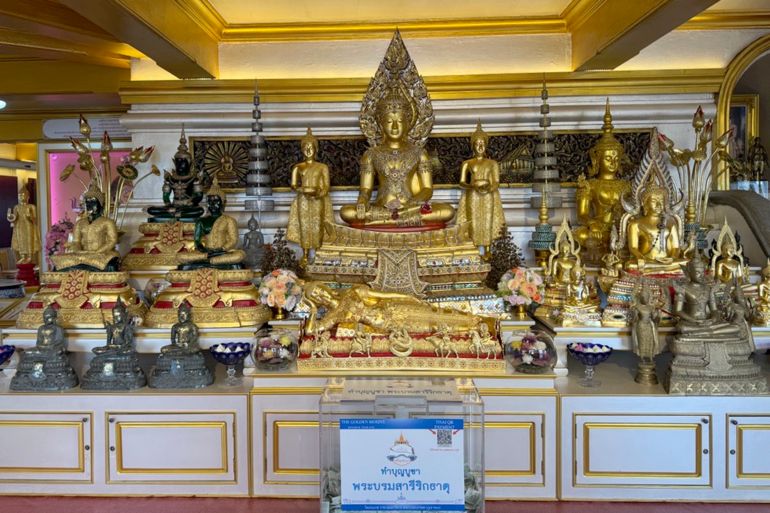 من داخل معبد الجبل الذهبي في بانكوك عاصمة تايلند / تصوير أنس زكي - الجزيرة نت