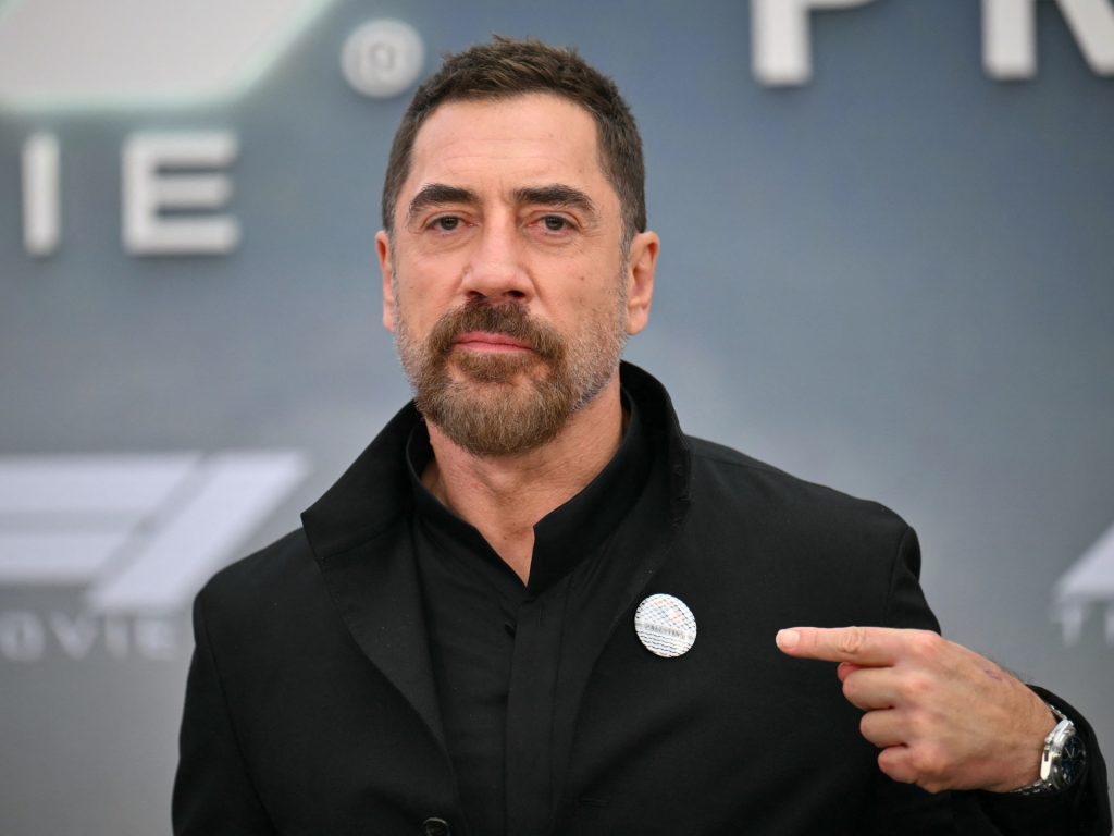 “فاصل إعلاني” يقطع حديث بارديم عن غزة.. ونجم “إف 1” يكرر تضامنه من على السجادة الحمراء