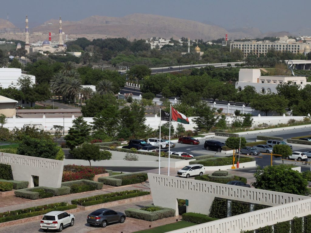 ضريبة الدخل في عُمان خطوة نحو الاستدامة المالية أم تحد جديد؟