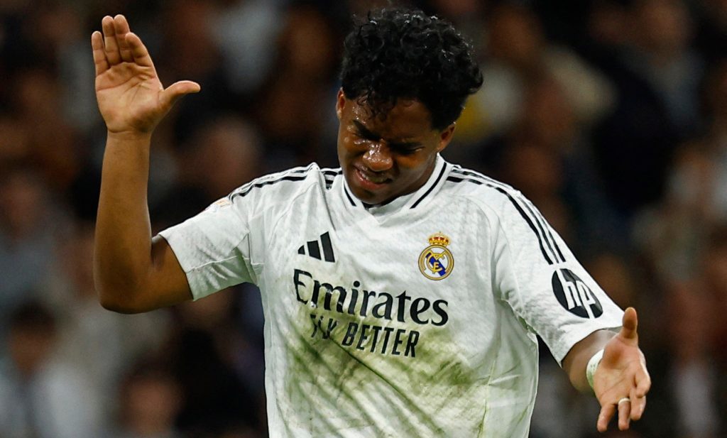 سر البقع الخضراء على قمصان ريال مدريد بمبارياته في البرنابيو