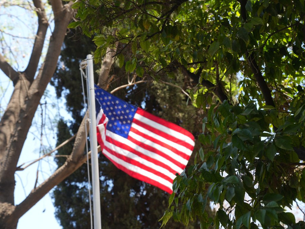 سي إن إن: السلطات تراقب التهديدات الإيرانية المحتملة داخل الولايات المتحدة