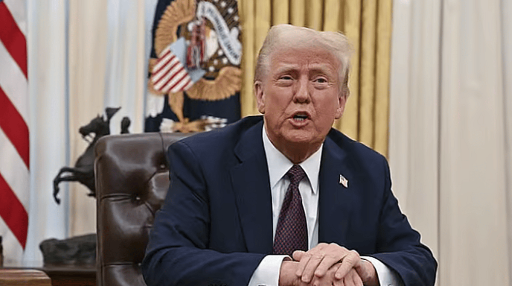 ترامب يدعو سكان طهران لإخلاء المدينة فورًا