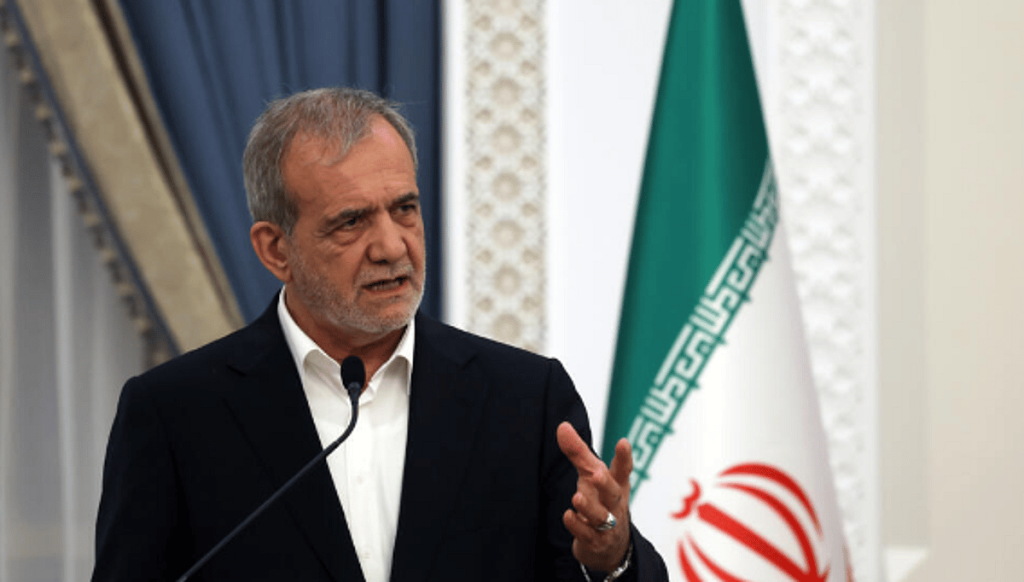 الرئيس الإيراني: لا تراجع عن الأنشطة النووية «تحت أي ظرف» رغم التصعيد