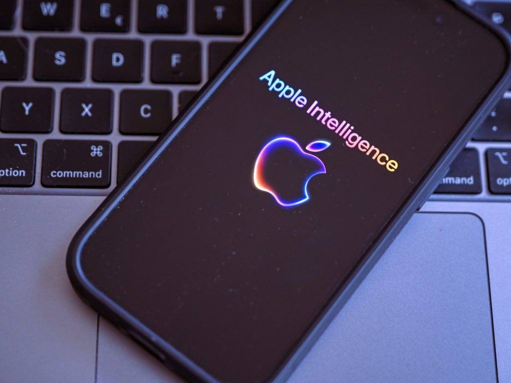 حرب الذكاء الاصطناعي.. هل تربح “آبل” ثقة المستخدم؟ | تكنولوجيا