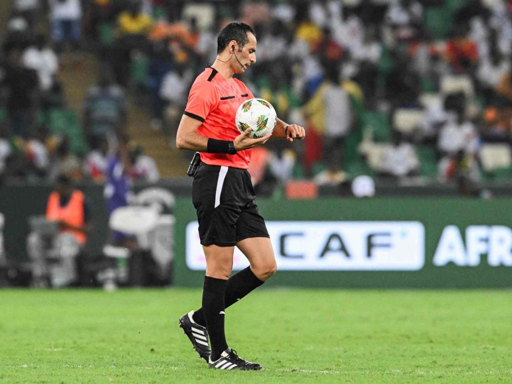 5 عرب من أصل 35 حكما في كأس العالم للأندية