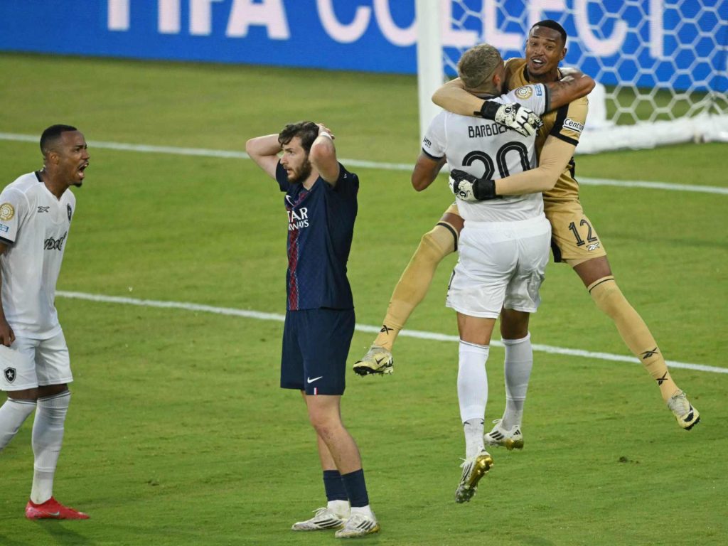 إنريكي يشرح سبب هزيمة سان جيرمان أمام بوتافوغو بكأس العالم للأندية