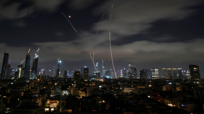 إسرائيل إيران الأحدث: إيران وإسرائيل تتبادلوا ضربات جديدة مع تصاعد الصراع