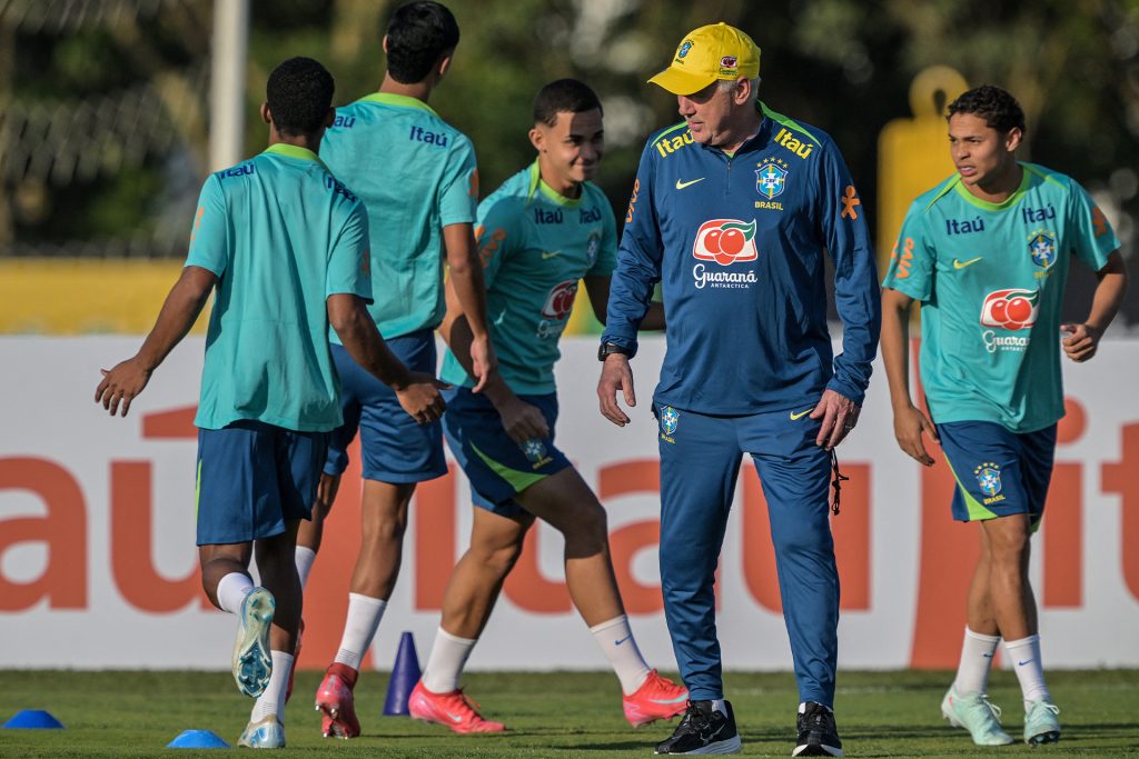 موعد مباراة البرازيل ضد الإكوادور في تصفيات كأس العالم والقنوات الناقلة