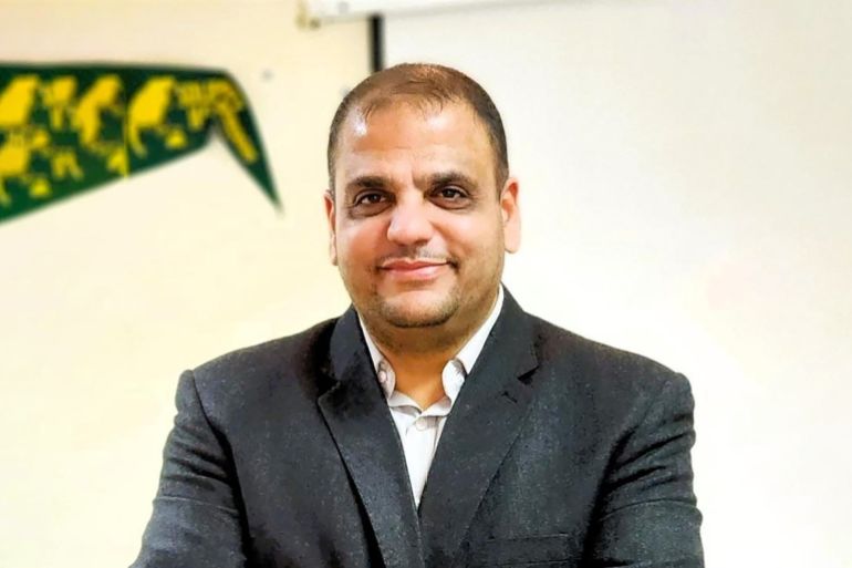 من مراسل الجزيرة في الضفة عوض رجوب مؤيد عفانة باحث اقتصادي