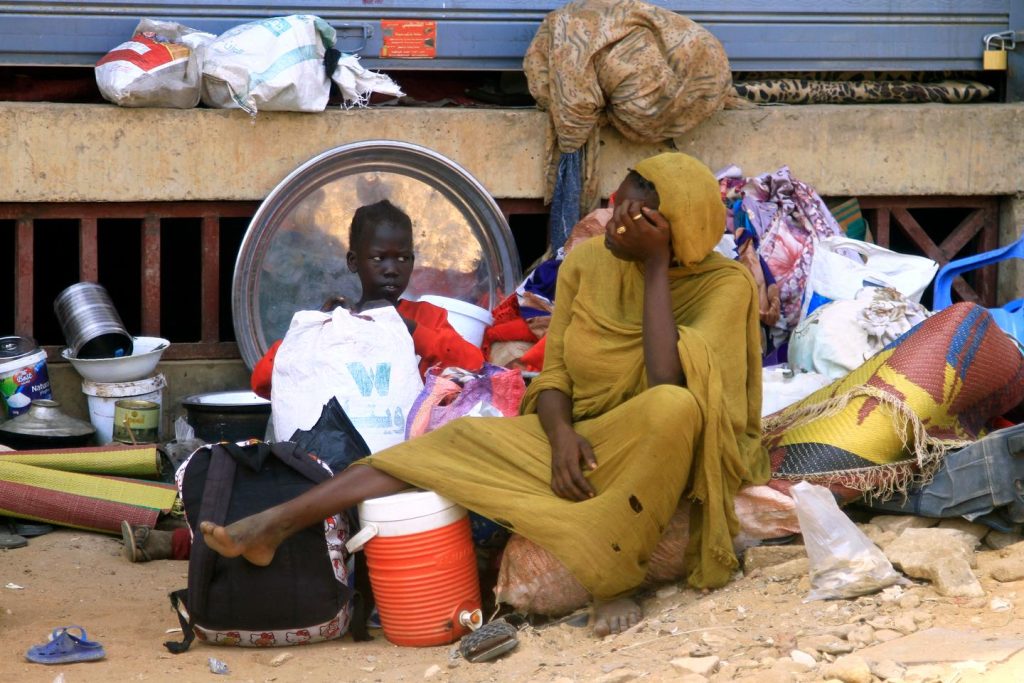 في السودان ، قتل 48 مدنيًا في هجوم من قبل قوات الدعم السريع ، وفقًا لمنظمة غير حكومية
