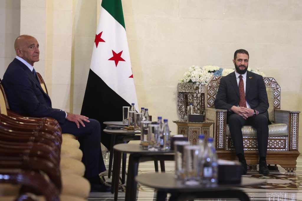 يعلن المبعوث الأمريكي لسوريا أن إسرائيل وسوريا وافقتا على وقف إطلاق النار