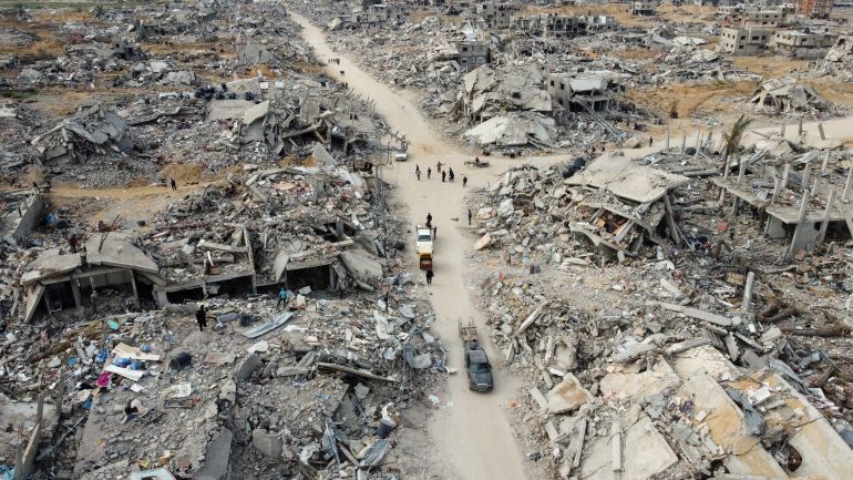 FILE PHOTO: A drone view shows Palestinian houses and buildings lying in ruins, following a ceasefire between Israel and Hamas, in Rafah in the southern Gaza Strip, January 22, 2025. REUTERS/Mohammed Salem/File Photo