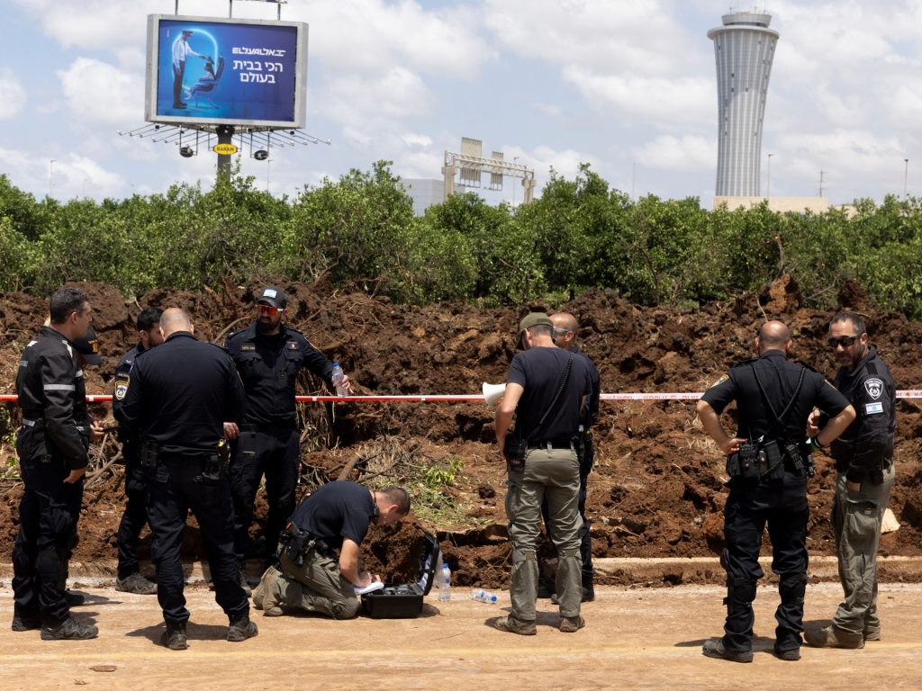 الجيش الإسرائيلي يعلن اعتراض صاروخ من اليمن