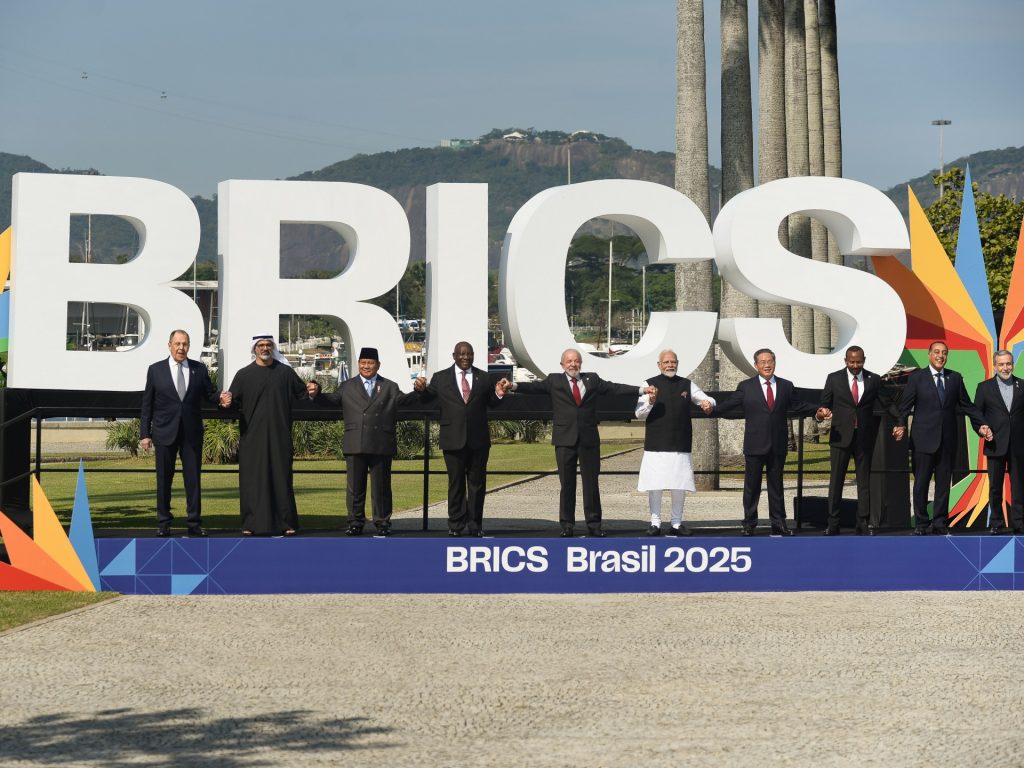 5 تكتلات اقتصادية تعيد تشكيل العالم بعيدا عن الهيمنة الغربية