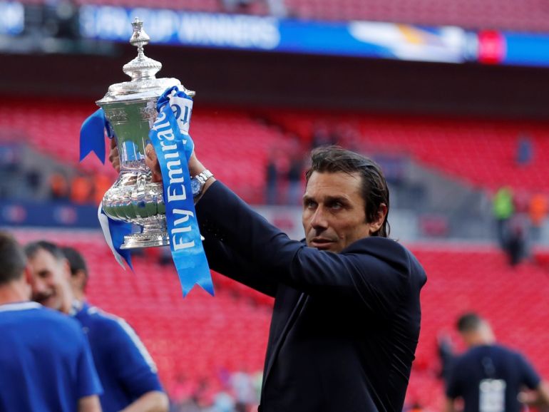 Soccer Football - FA Cup Final - Chelsea vs Manchester United - Wembley Stadium, London, Britain - May 19, 2018 Chelsea manager Antonio Conte celebrates winning the FA Cup Action Images via Reuters/Andrew Couldridge