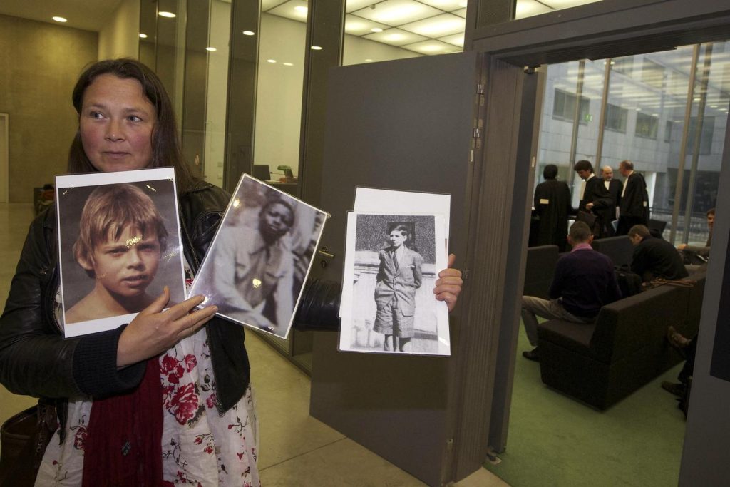 في بلجيكا ، أصيب ضحايا الاعتداء الجنسي الذي ارتكبهم الكهنة بخيبة أمل من زيارة المبعوثين في الفاتيكان