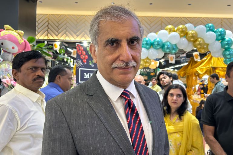 سفير باكستان سيد أحسن رضا شاه يعتبد أن المانغا سوف تسهم في تطوير العلاقات مع دول آسيان على مختلف الصعد