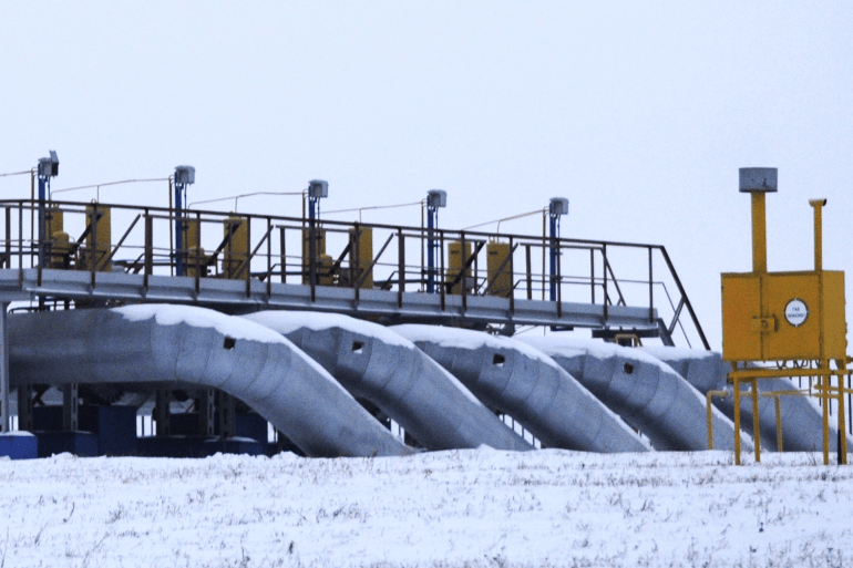 FILE - The gas pumping station at Sudzhe, Russia, seen on Jan. 11, 2009. Even after 2 1/2 years of war and repeated rounds of sanctions, Russian natural gas keeps flowing through Ukraine's pipeline network to customers in Europe. That hasn't changed despite Ukraine apparently taking control of a gas measuring station near the Russian town of Sudzhe as part of Kyiv’s push into Russia’s Kursk region.(AP Photo/Sergei Chuzavkov)