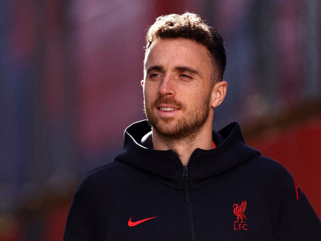 وفاة البرتغالي ديوغو جوتا لاعب ليفربول في حادث سير