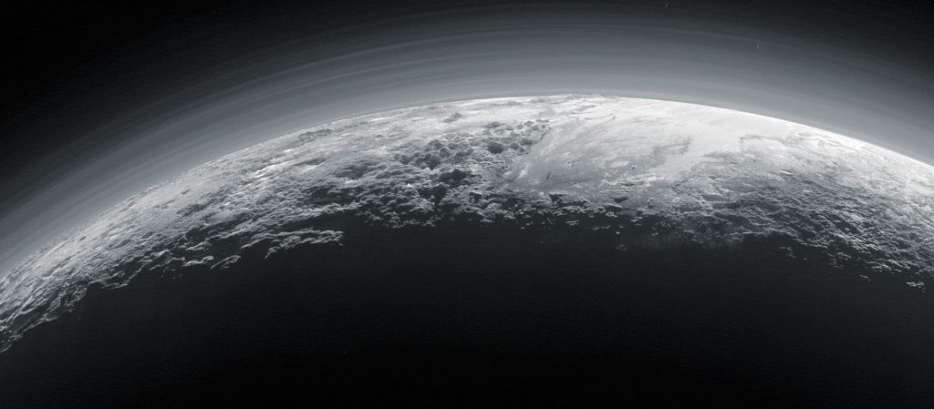 جيمس ويب يرصد تفاصيل جديدة مدهشة في الغلاف الجوي لبلوتو