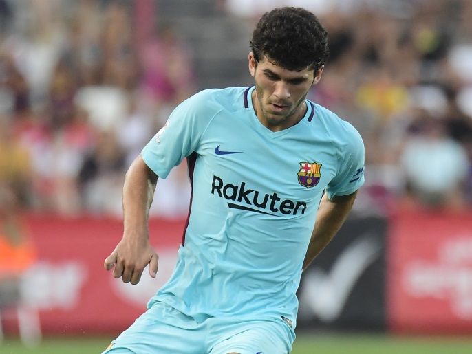 Barcelona's midfielder Carles Alena controls the ball during the friendly football match between Club Gimnastic de Tarragona SAD and FC Barcelona at the Nou Estadi in Tarragona, on August 4, 2017. / AFP PHOTO / JOSE JORDAN (Photo credit should read JOSE JORDAN/AFP/Getty Images)