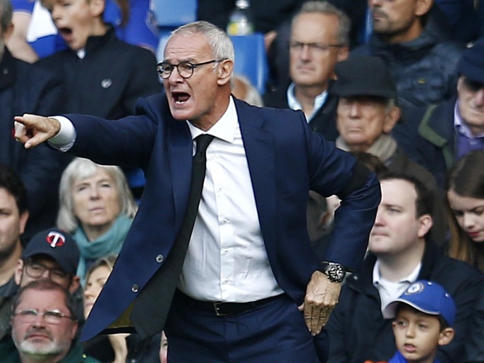 Britain Football Soccer - Chelsea v Leicester City - Premier League - Stamford Bridge - 15/10/16 Leicester City manager Claudio Ranieri gestures Reuters / Peter Nicholls Livepic EDITORIAL USE ONLY. No use with unauthorized audio, video, data, fixture lists, club/league logos or "live" services. Online in-match use limited to 45 images, no video emulation. No use in betting, games or single club/league/player publications. Please contact your account representative for