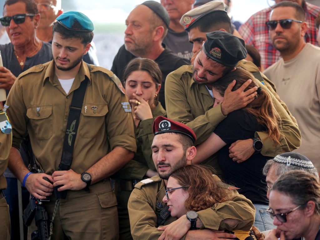 %52 من الإسرائيليين يؤيدون حكما عسكريا في غزة