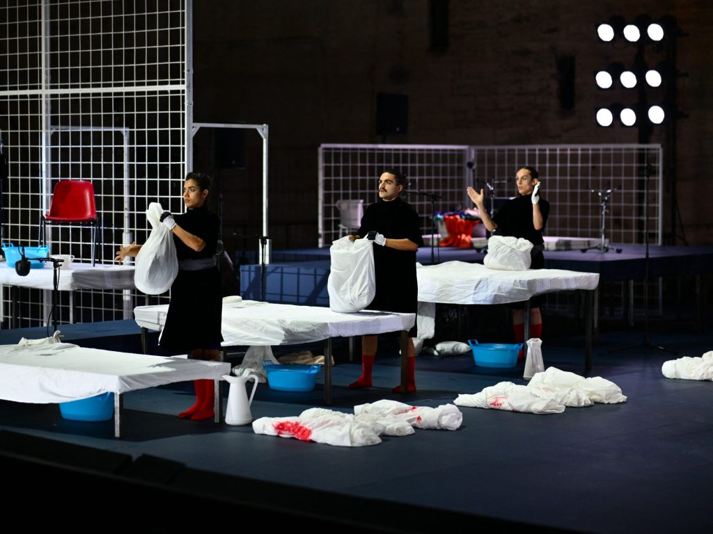 مهرجان أفينيون المسرحي الفرنسي يحتفي بالعربية ويتضامن مع فلسطين