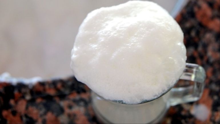 خبراء تغذية بتناول اللبن العيران (السائل)، خاصة في فصل الصيف، بدلاً من المشروبات الغازية، بسبب فوائده التي تتضمن إنعاش الجسم، وتعويض السوائل والمواد التي يفقدها الجسم بسبب التعرق. ., لبن العيران، لبن عيران، عيران