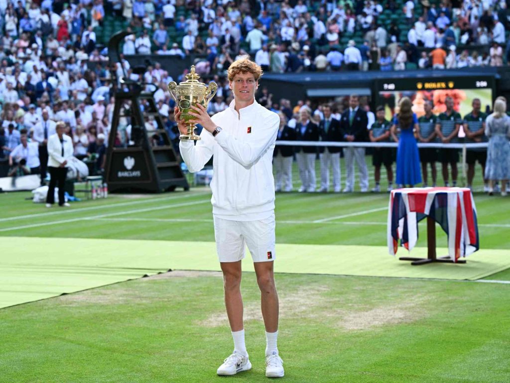 سينر يثأر من ألكاراز ويفوز ببطولة ويمبلدون للتنس للمرة الأولى بتاريخه