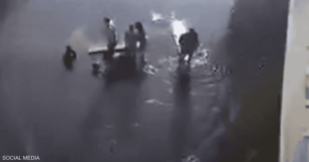 فيديو.. وفاة 18 شخصا في حادث مروع في الجزائر