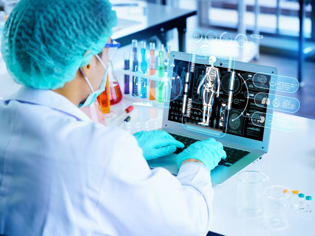 تطوير ميكروروبوتات توصل الأدوية إلى المواقع المستهدفة