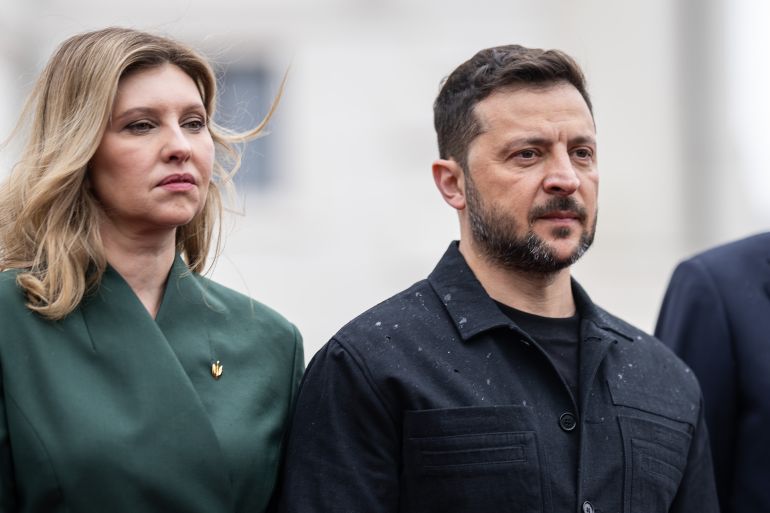 VIENNA, AUSTRIA - JUNE 16: Ukrainian First Lady Olena Zelenska and Ukrainian President Volodymyr Zelensky pose for photographs at the Presidential Chancellery on June 16, 2025 in Vienna, Austria. Zelensky, who is in Vienna for the first time since Russia's invasion of Ukraine in 2022, is meeting with Austrian government leaders.