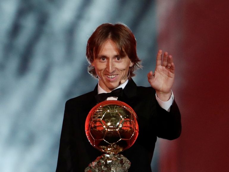 Soccer Football - 63rd Ballon d'Or - The Grand Palais, Paris, France - December 3, 2018 Real Madrid's Luka Modric with the Ballon d'Or award REUTERS/Benoit Tessier