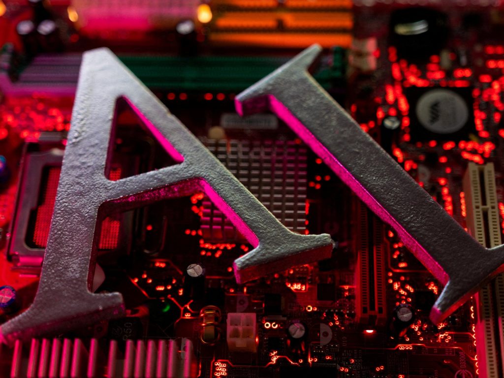 توماس فريدمان: هذا الخطر سيوحّد أميركا والصين