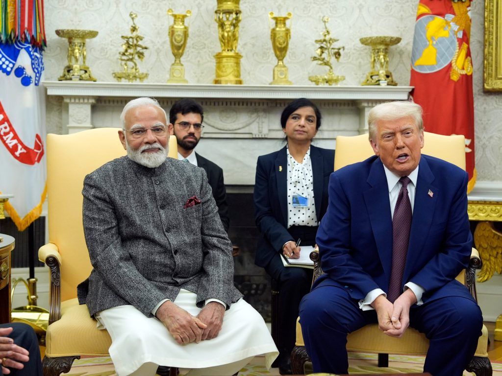 ترامب: سنزيد الرسوم على الهند بسبب النفط الروسي
