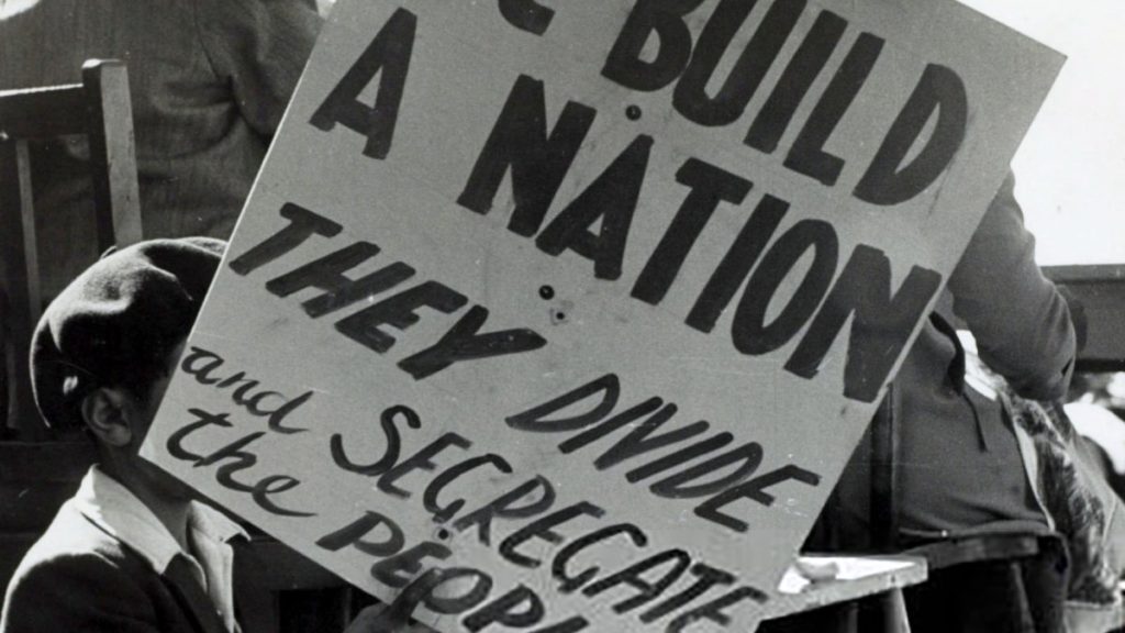 “نكوسي سيكليل أفريكا”.. الترنيمة التي حررت جنوب أفريقيا | فن