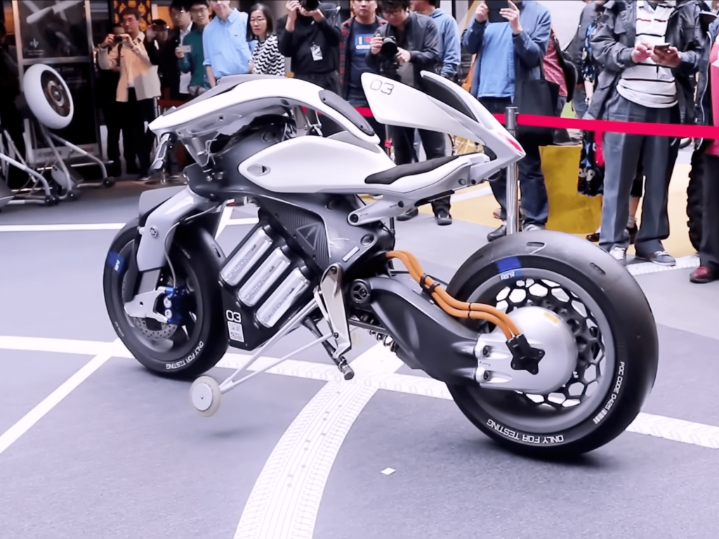 شاهد: دراجة “ياماها” المستقبلية التي تعمل بالأوامر الصوتية | تكنولوجيا