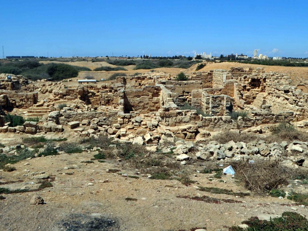 “أبو مينا” ينجو من الغرق.. كيف أنقذت مصر مدينة مسيحية نادرة من تحت الرمال والمياه؟ | ثقافة