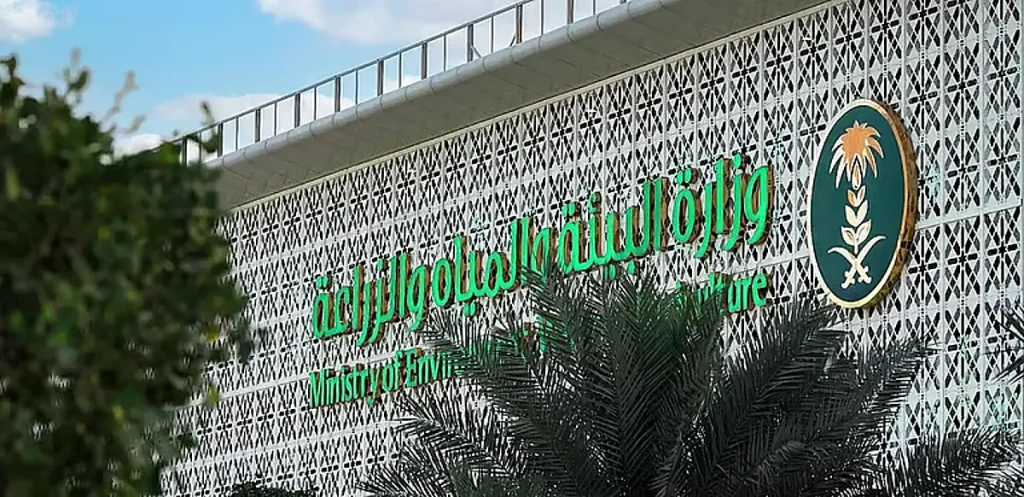 بسبب الحشرات النافعة.. تنبيه من «الإرشاد الزراعي» بشأن استخدام المبيدات