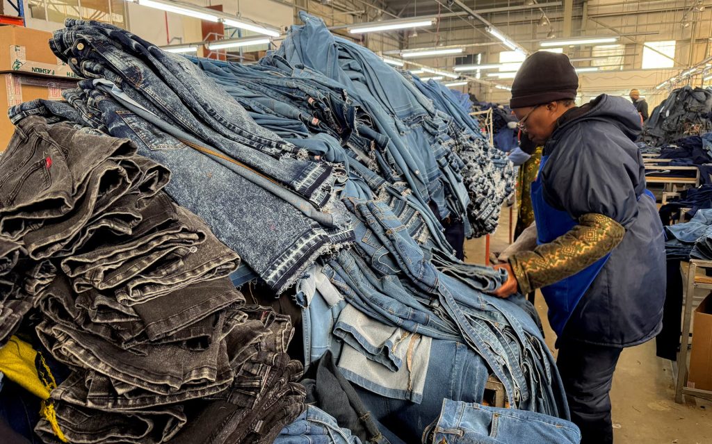 رسوم ترامب تضر بمصانع الملابس في ليسوتو الموجهة للسوق الأميركي