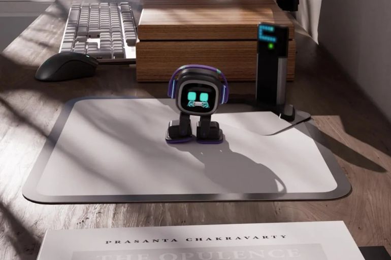 روبوت emo المصدر:موقع LivingAI