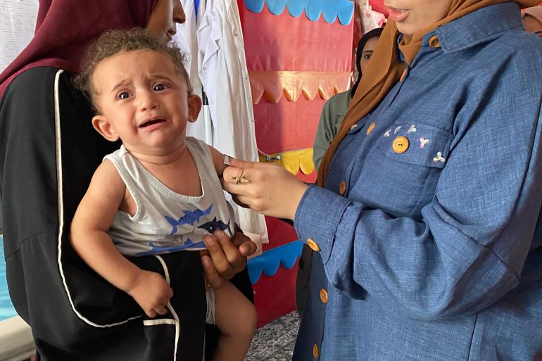 الطبيبة لبنى العزايزة الأطفال والحوامل والمرضعات فئات هشة وأشد تأثرا بحرب التجويع-رائد موسى-دير البلح-الجزيرة نت