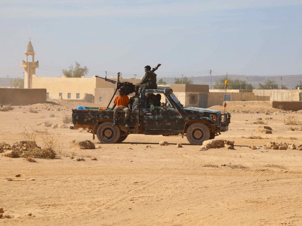 الاتحاد الأفريقي والجيش الصومالي يطلقان عملية عسكرية ضد حركة الشباب