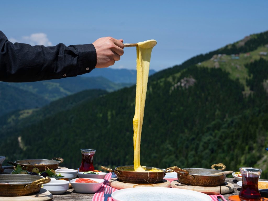 115 ألف زائر لأوزون غول التركية.. لماذا يتهافت السياح العرب على “لؤلؤة طرابزون”؟ | أسلوب حياة