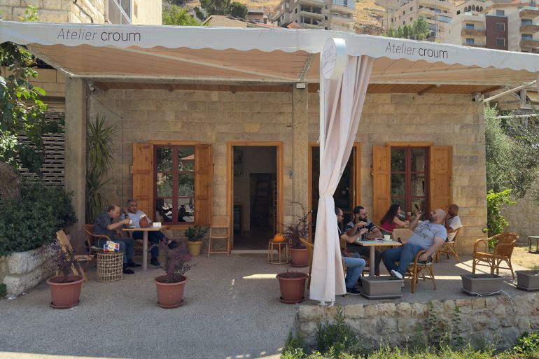 ميرا إستفان – مهندسة معمارية وصاحبة مقهى في زحلة