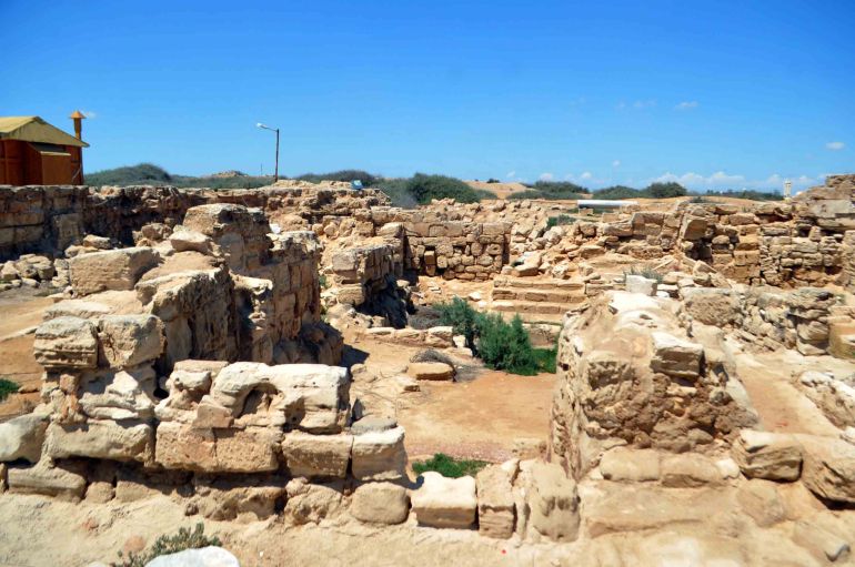 رفع دير أبو مينا من قائمة التراث المعرض للخطر، للمرة الأولى منذ إدراجه عليها عام 2001.