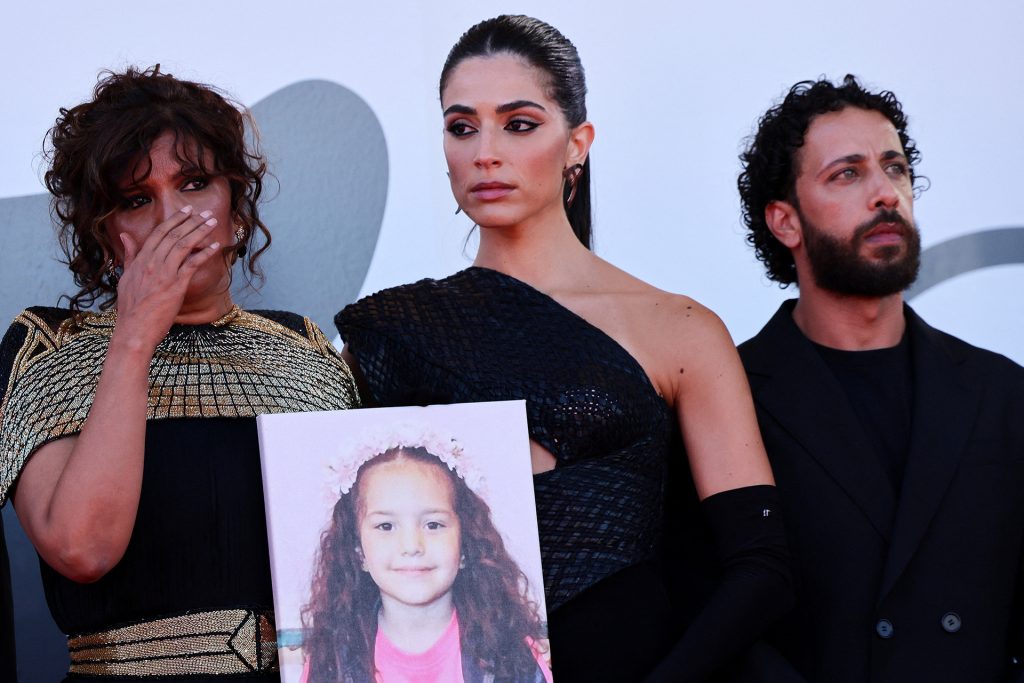 تصفيق 22 دقيقة لفيلم يجسد مأساة غزة.. “صوت هند رجب” يهزّ فينيسيا | فن