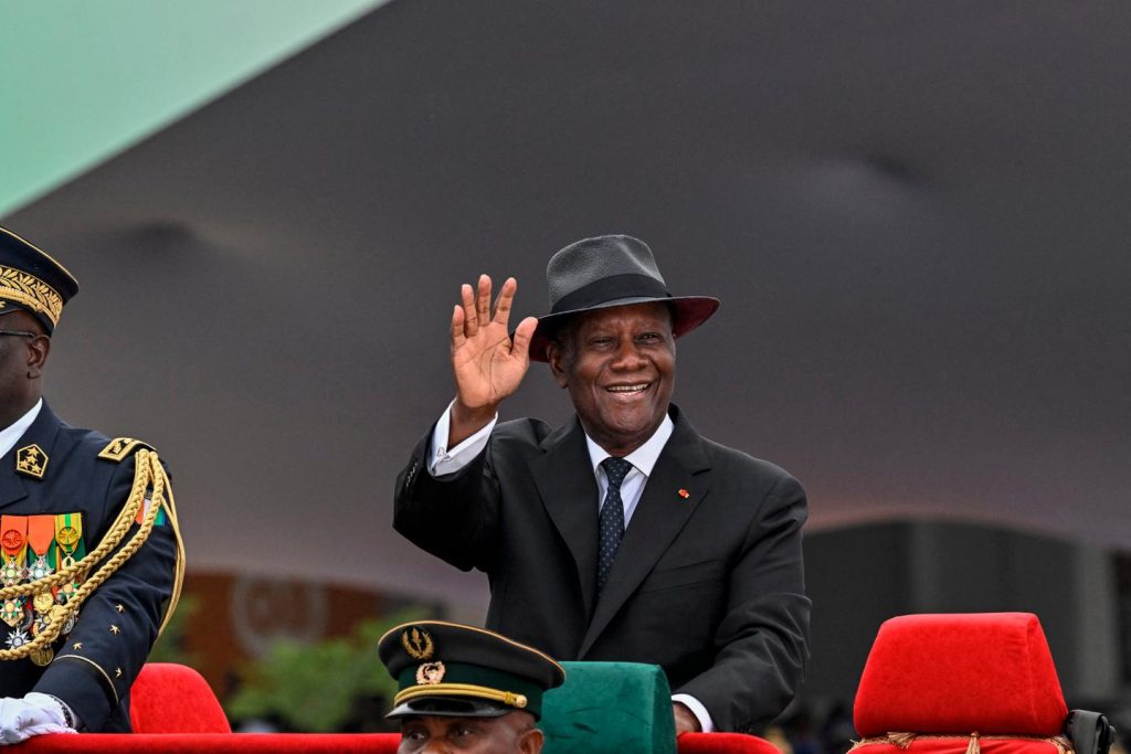العسكان ouattara في وضع القوة بعد الاستبعاد النهائي لمنافسيه الرئيسيين