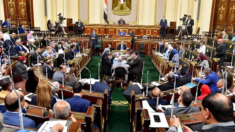 تحرك برلماني عاجل بشأن ربط مباراة مصر وإيران بفعالية للمثلية